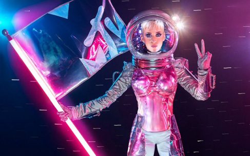 Katy Perry će voditi dodjelu MTV muzičkih nagrada kao Moonwoman Katy Perry će voditi dodjelu MTV muzičkih nagrada kao Moonwoman